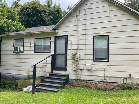 Tiny photo for 203 S 9th Street, Quincy, FL 32351 (MLS # 401596)