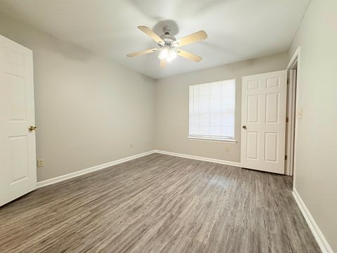 Tiny photo for 3910 Gaffney Loop, Tallahassee, FL 32303 (MLS # 399493)