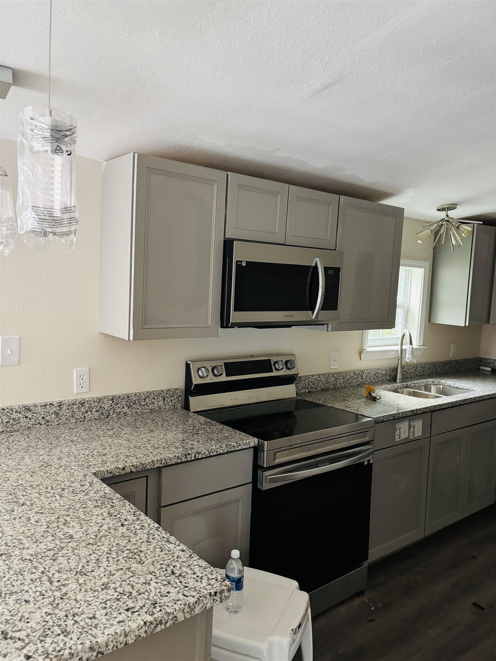 5962 BUTTON WILLOW Lane