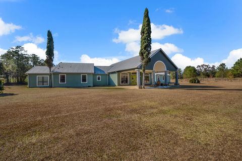 Tiny photo for 8701 Salem Road, Quincy, FL 32352 (MLS # 398069)
