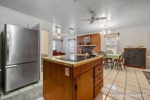 Tiny photo for 50 N Shelfer Street, Quincy, FL 32351 (MLS # 396789)