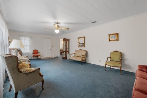 Tiny photo for 50 N Shelfer Street, Quincy, FL 32351 (MLS # 396789)