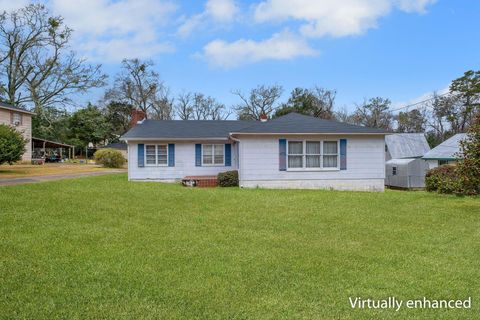 50 N Shelfer Street Quincy FL 32351