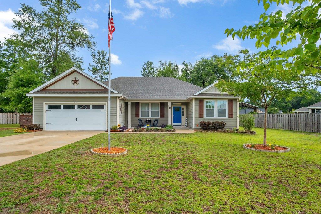 Photo of 227 Linzy Store Road, Crawfordville, FL 32327 (MLS # 395201)