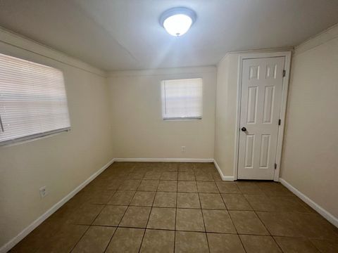 Tiny photo for 3422 Miami Drive, Tallahassee, FL 32311 (MLS # 398422)