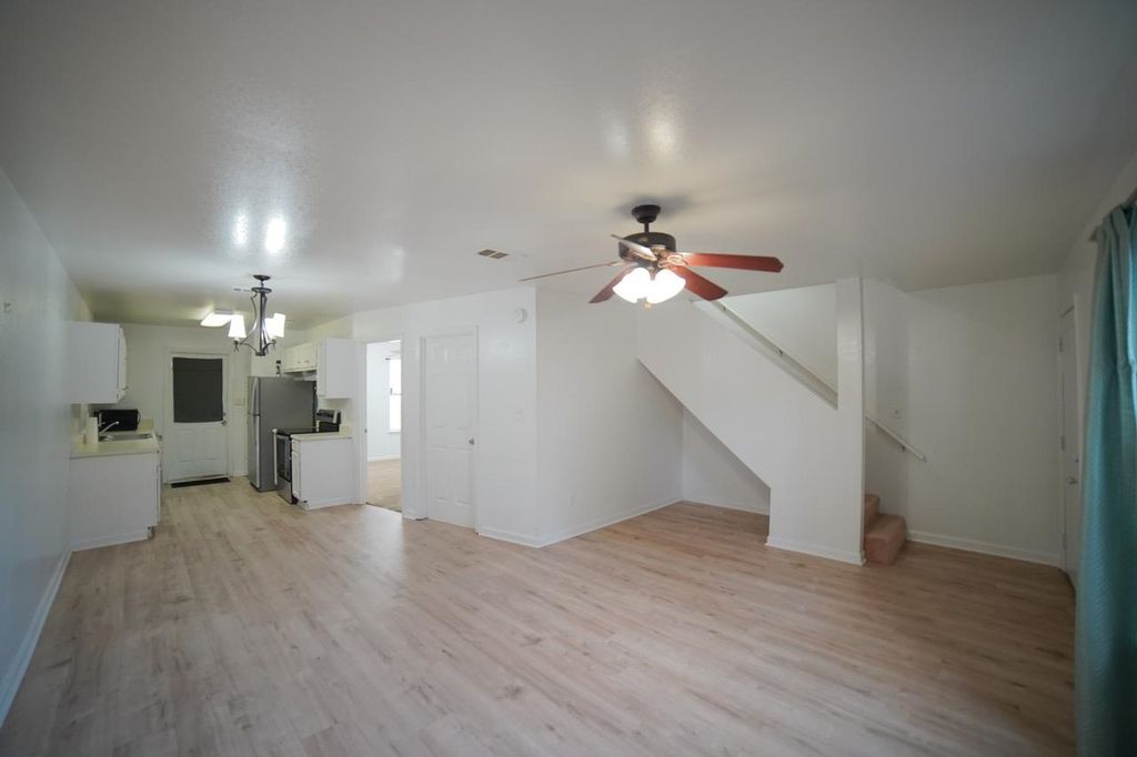 Photo of 1264 Ocala Road #B, Tallahassee, FL 32304 (MLS # 394548)