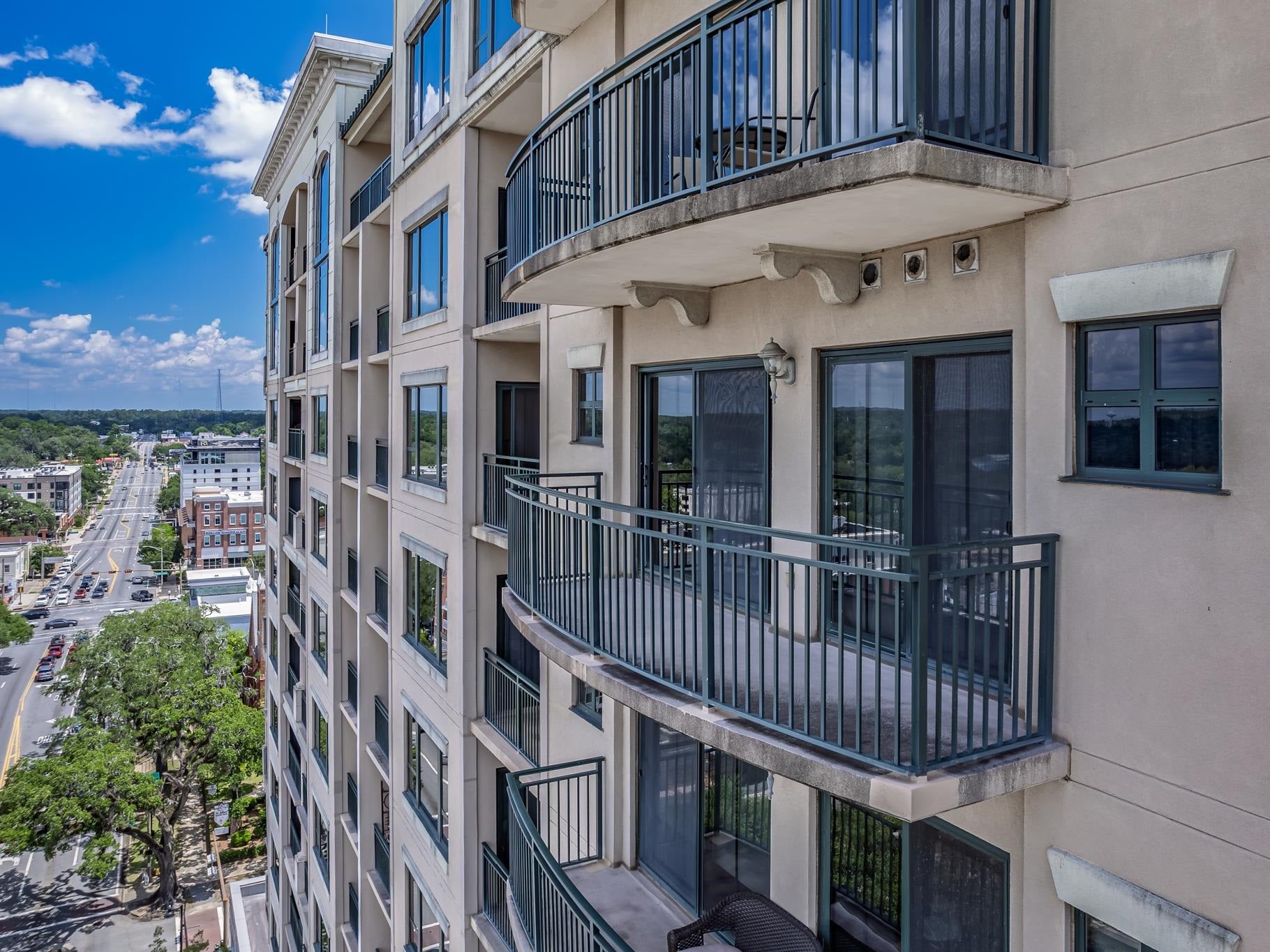 121 N Monroe Street 1203