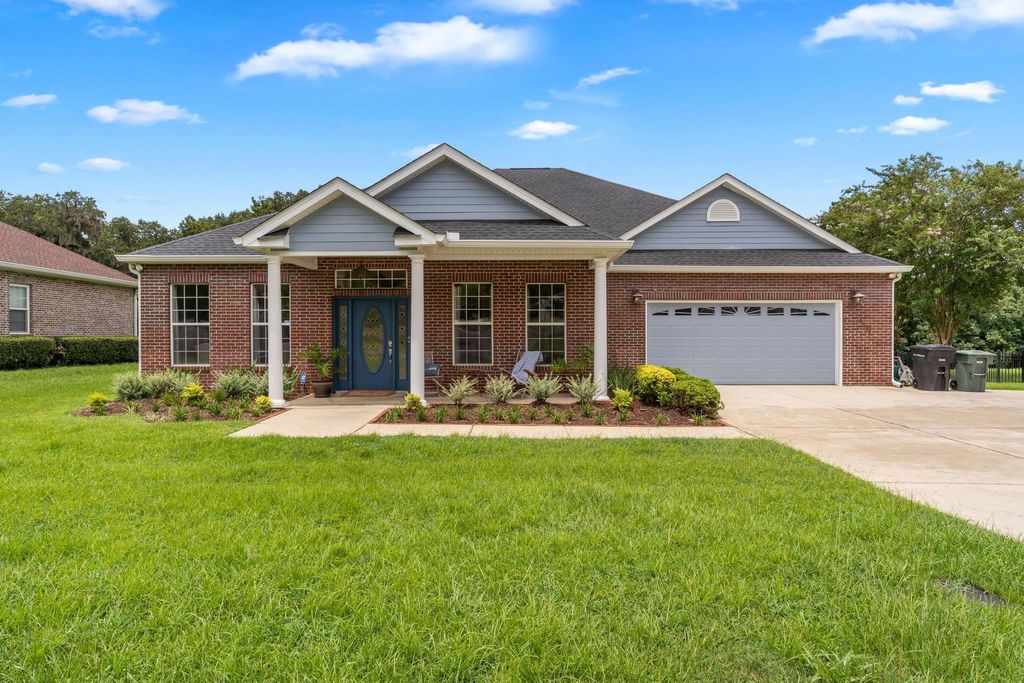 Photo for 3352 Lake Run Drive, Tallahassee, FL 32309 (MLS # 389638)
