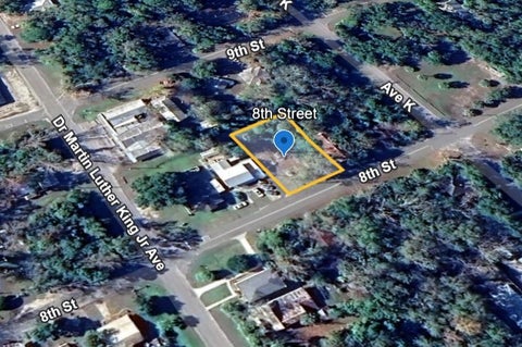 Tiny photo for xxx 8th Street, Apalachicola, FL 32320 (MLS # 401571)