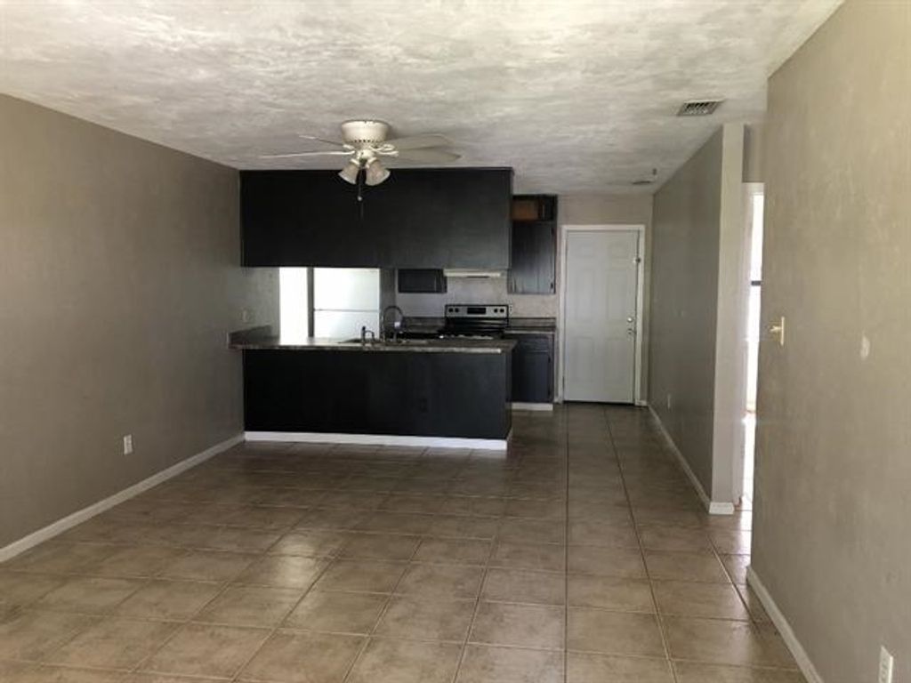 Photo of 2133 Corinne Street, Tallahassee, FL 32308 (MLS # 393876)