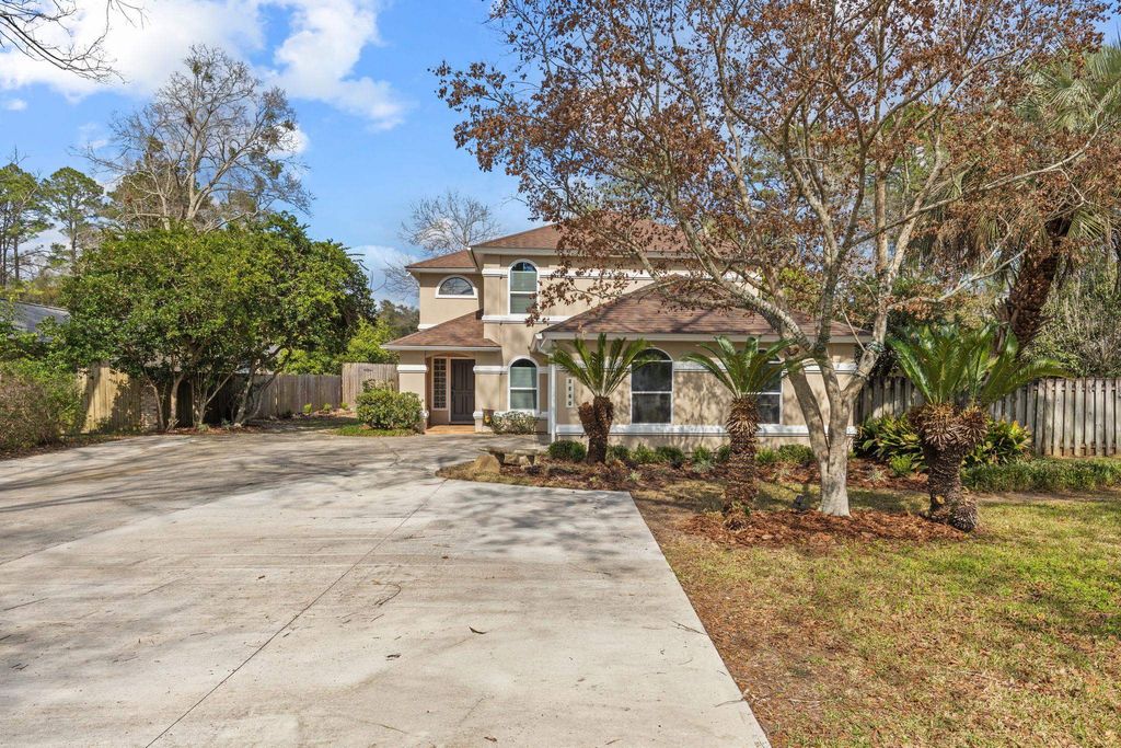 Photo of 3260 N Shannon Lakes Drive, Tallahassee, FL 32309 (MLS # 396905)