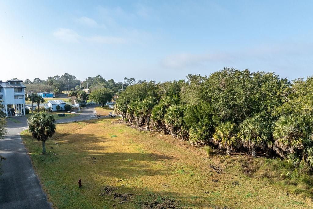Photo of XX Harbour Point Drive, Crawfordville, FL 32327 (MLS # 394770)