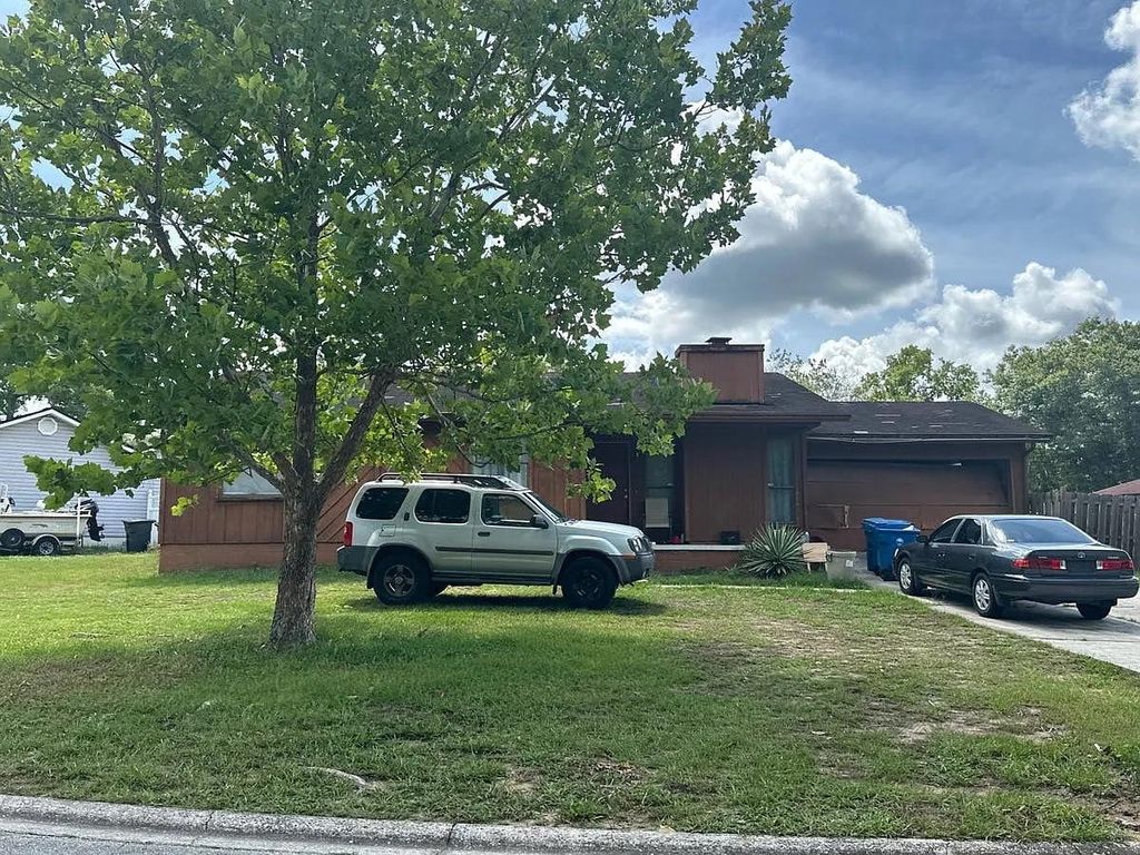 Photo of 11386 Monument Ridge Drive, Jacksonville, FL 32225 (MLS # 392525)