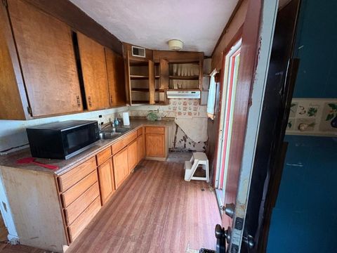 Tiny photo for 1010 Calloway Street, Tallahassee, FL 32304 (MLS # 391971)