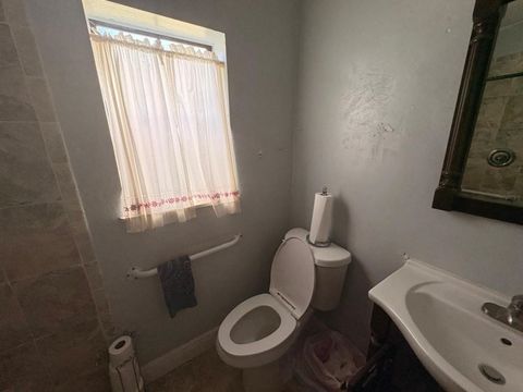 Tiny photo for 1010 Calloway Street, Tallahassee, FL 32304 (MLS # 391971)