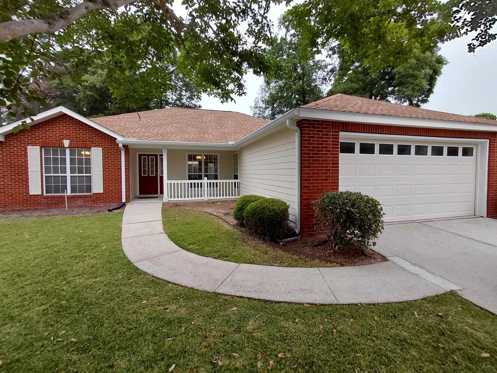 Photo of 1308 Fern Hill Court, Tallahassee, FL 32312 (MLS # 398989)