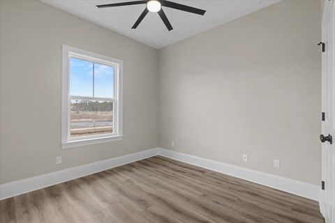 Tiny photo for 128 Divine Loop, Crawfordville, FL 32327 (MLS # 396731)