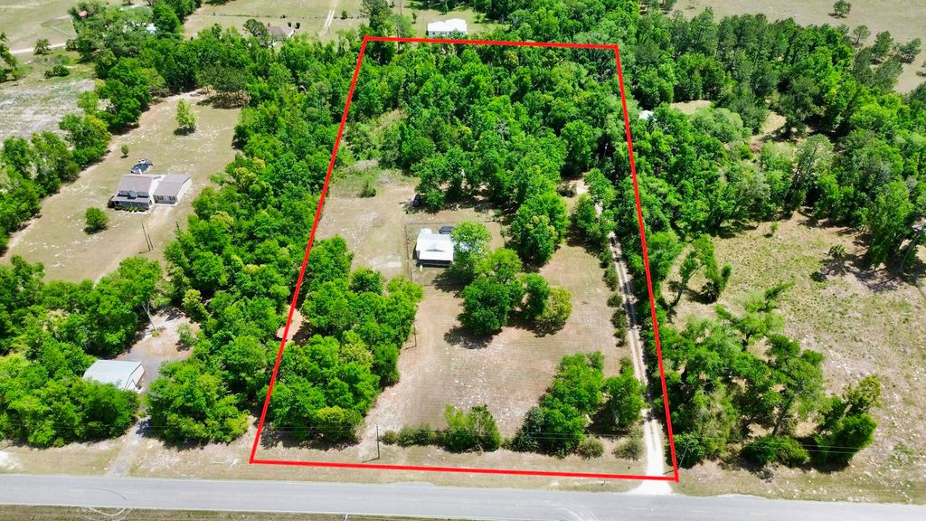 Photo of 2230 Golf Course Road, Perry, FL 32348 (MLS # 398789)