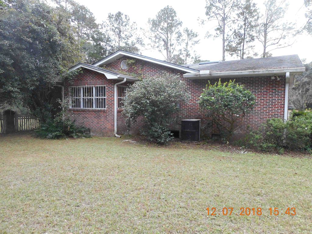 Photo of 3113 Parkridge Drive, Tallahassee, FL 32305 (MLS # 396828)