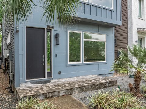 Tiny photo for 1252 N Bronough Street, Tallahassee, FL 32303 (MLS # 386508)