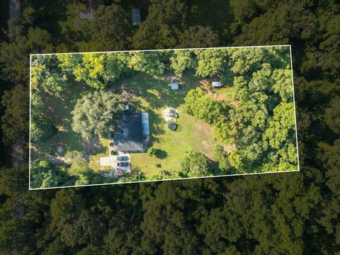 A home in CRAWFORDVILLE