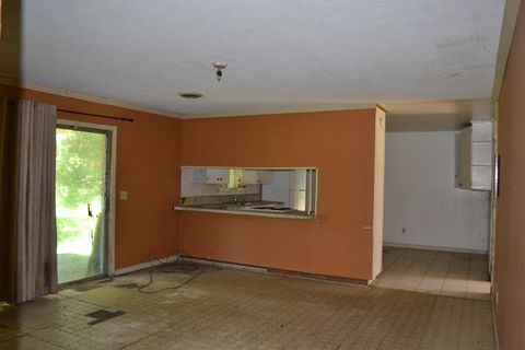 Tiny photo for 922 Creek Road, Tallahassee, FL 32305 (MLS # 397014)