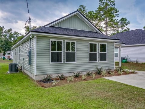 A home in Crawfordville