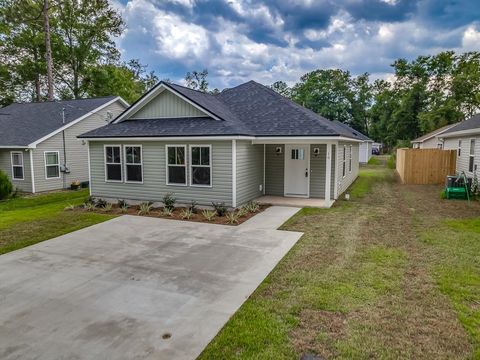 A home in Crawfordville