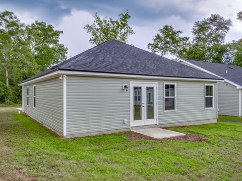 A home in Crawfordville