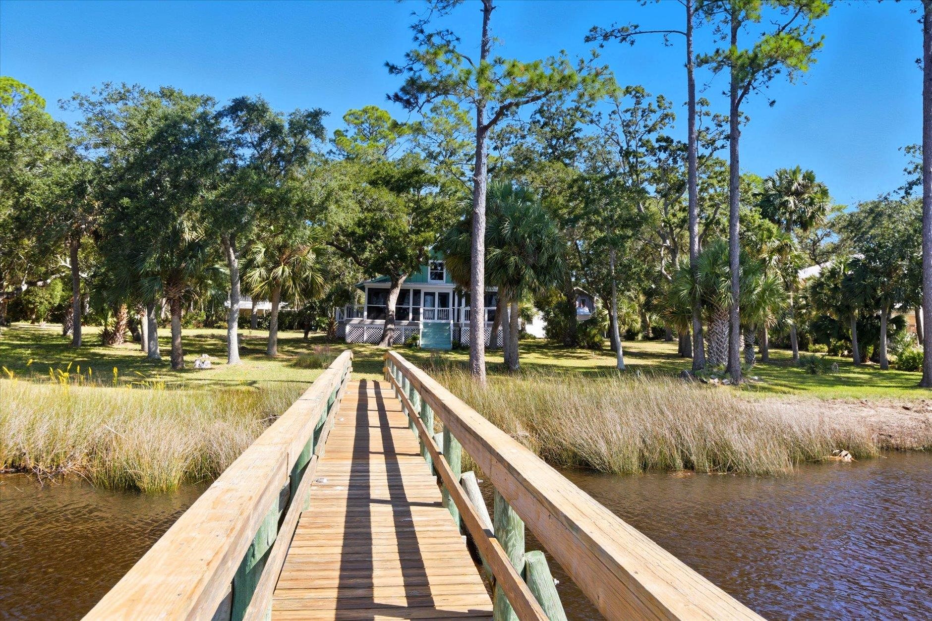 100 River Drive