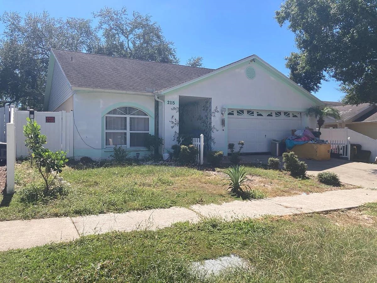 2115 Intervista Lane