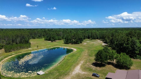 Tiny photo for 25516 Cinelli Lake Circle, Hosford, FL 32334 (MLS # 401531)