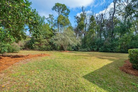 Tiny photo for 1120 Sarasota Drive, Tallahassee, FL 32301 (MLS # 393427)
