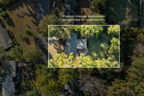 Tiny photo for 1120 Sarasota Drive, Tallahassee, FL 32301 (MLS # 393427)