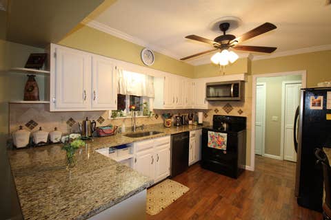 Tiny photo for 272 NE Dusty Miller Avenue, Madison, FL 32340 (MLS # 401322)