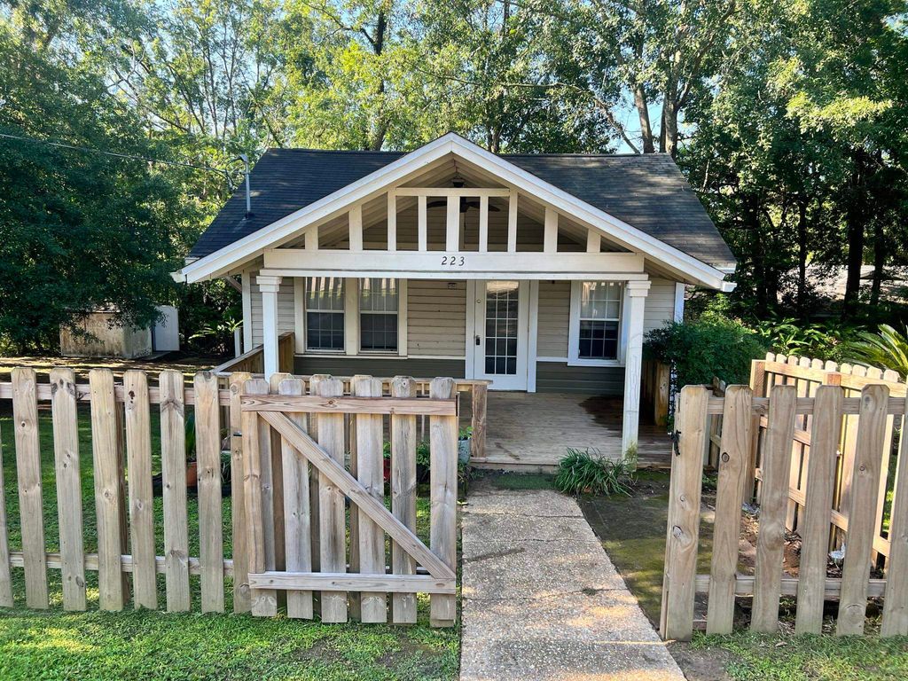 Photo of 223 W Fifth Avenue, Tallahassee, FL 32303 (MLS # 398906)