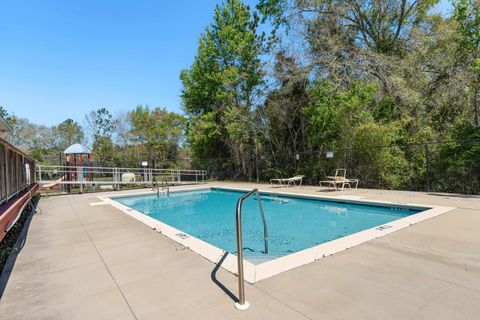 Tiny photo for 183 Carousel Circle, Crawfordville, FL 32327 (MLS # 397768)