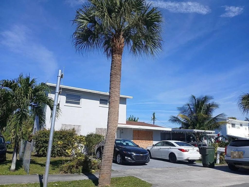 Photo of 758 SW 3rd Place, Other Florida, FL 33004 (MLS # 395377)