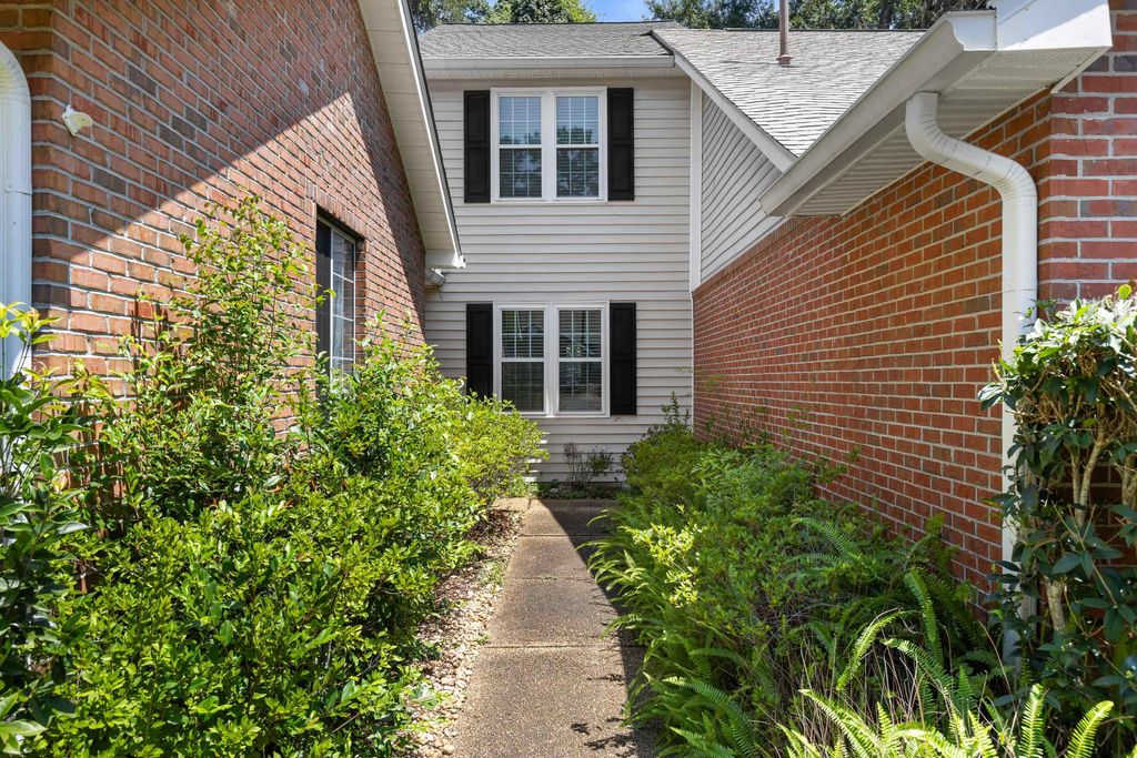 Photo of 2990 Nutmeg Court, Tallahassee, FL 32309 (MLS # 401675)