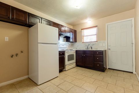 Tiny photo for 1572, 1574 PATRICK Avenue #1+2, Tallahassee, FL 32303 (MLS # 399143)