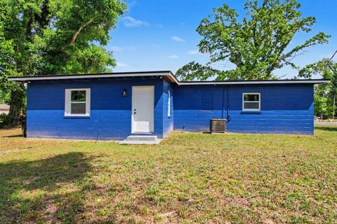 Tiny photo for 1722 Eisenhower Street, Tallahassee, FL 32310 (MLS # 398506)