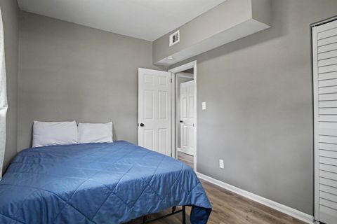 Tiny photo for 1722 Eisenhower Street, Tallahassee, FL 32310 (MLS # 398506)