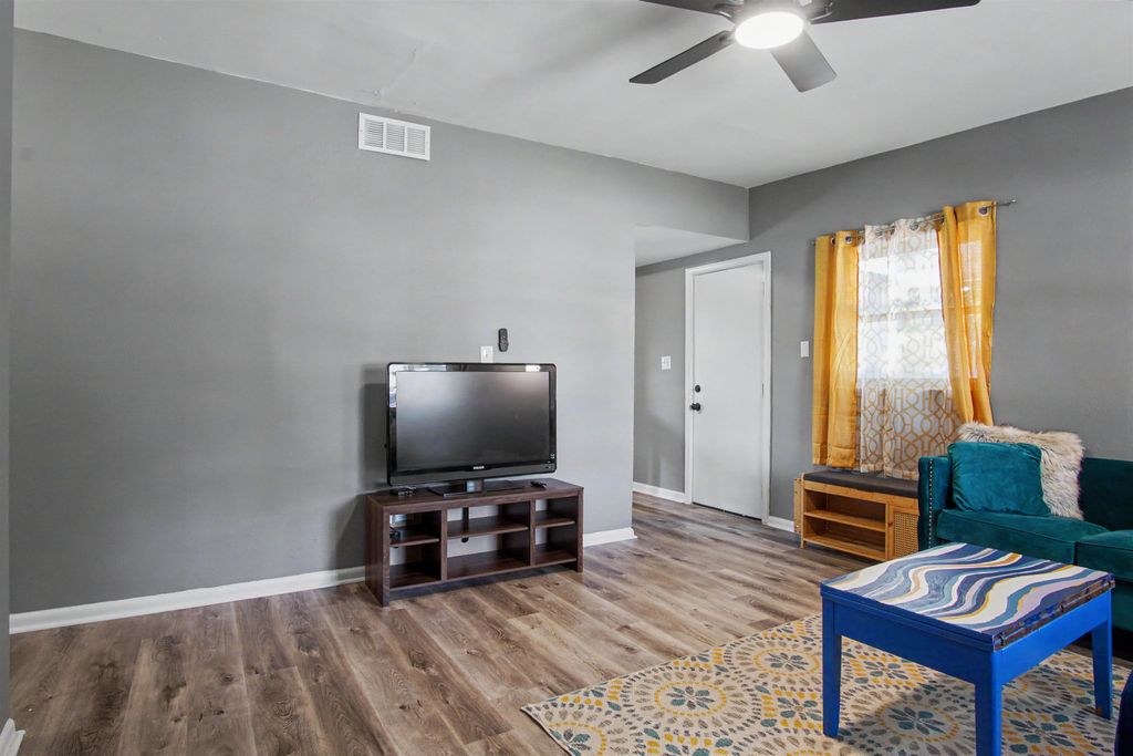 Photo of 1722 Eisenhower Street, Tallahassee, FL 32310 (MLS # 398506)