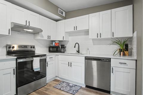 Tiny photo for 1722 Eisenhower Street, Tallahassee, FL 32310 (MLS # 398506)
