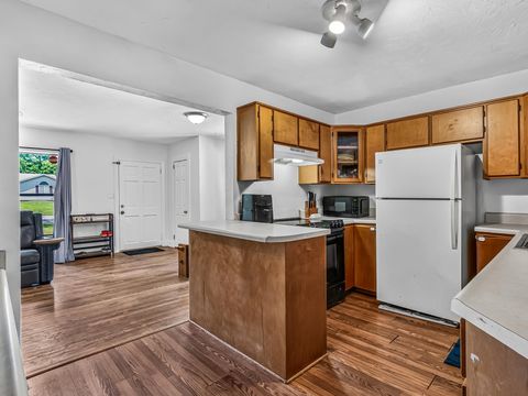 Tiny photo for 1601 Myrick Road, Tallahassee, FL 32303 (MLS # 402163)