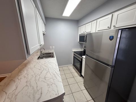 Tiny photo for 827 Richmond Street #F, Tallahassee, FL 32304 (MLS # 399206)