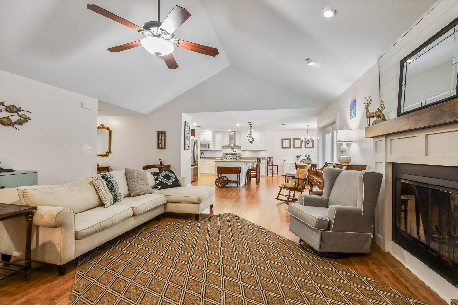 1923 WHITEHOUSE Road