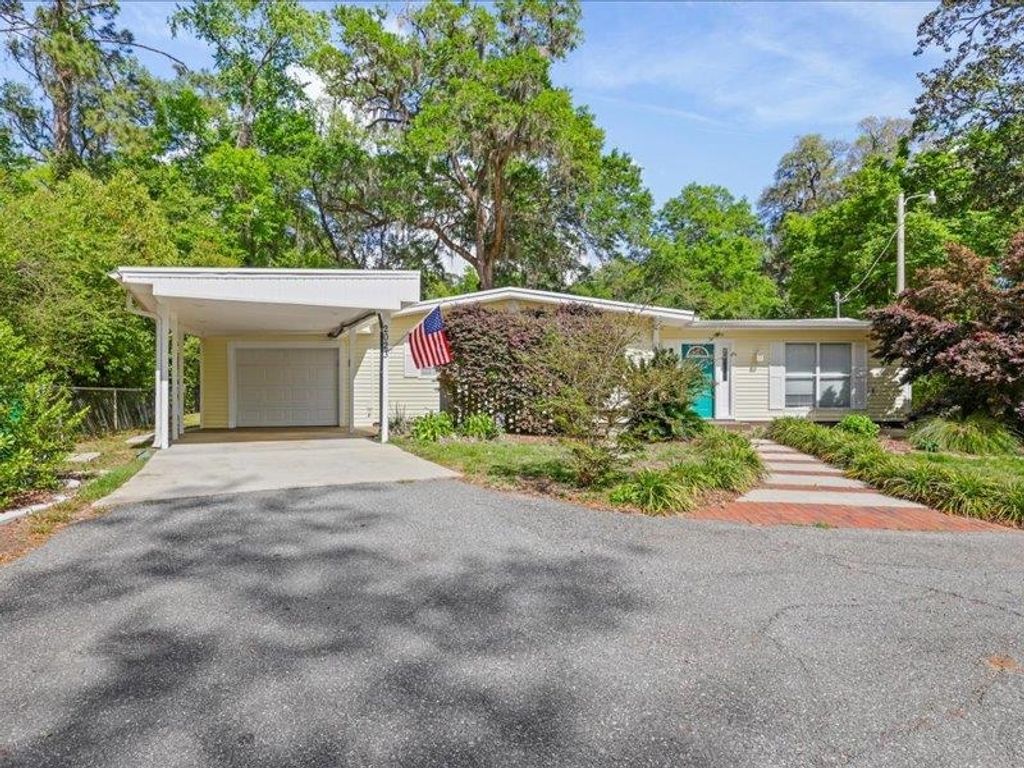 Photo of 2023 TAYLOR Road, Tallahassee, FL 32308 (MLS # 398187)