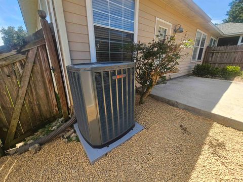 Tiny photo for 5436 Hampton Hill Circle, Tallahassee, FL 32311 (MLS # 390958)