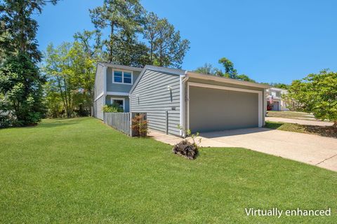 Photo of 2798 Blair Stone Court, Tallahassee, FL 32301 (MLS # 400429)